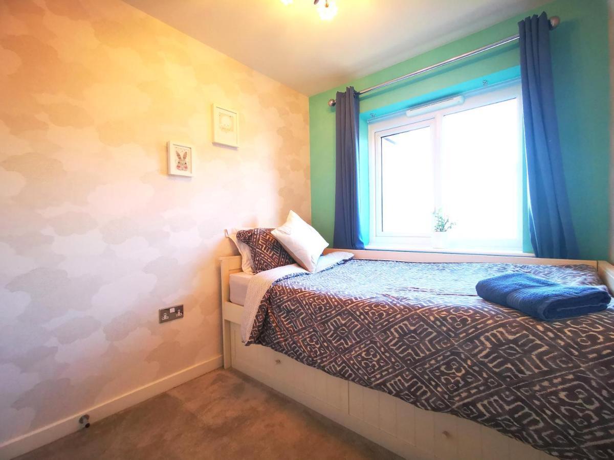 The Lawnswood - Central Manchester Holiday Home With Free Parking Екстериор снимка