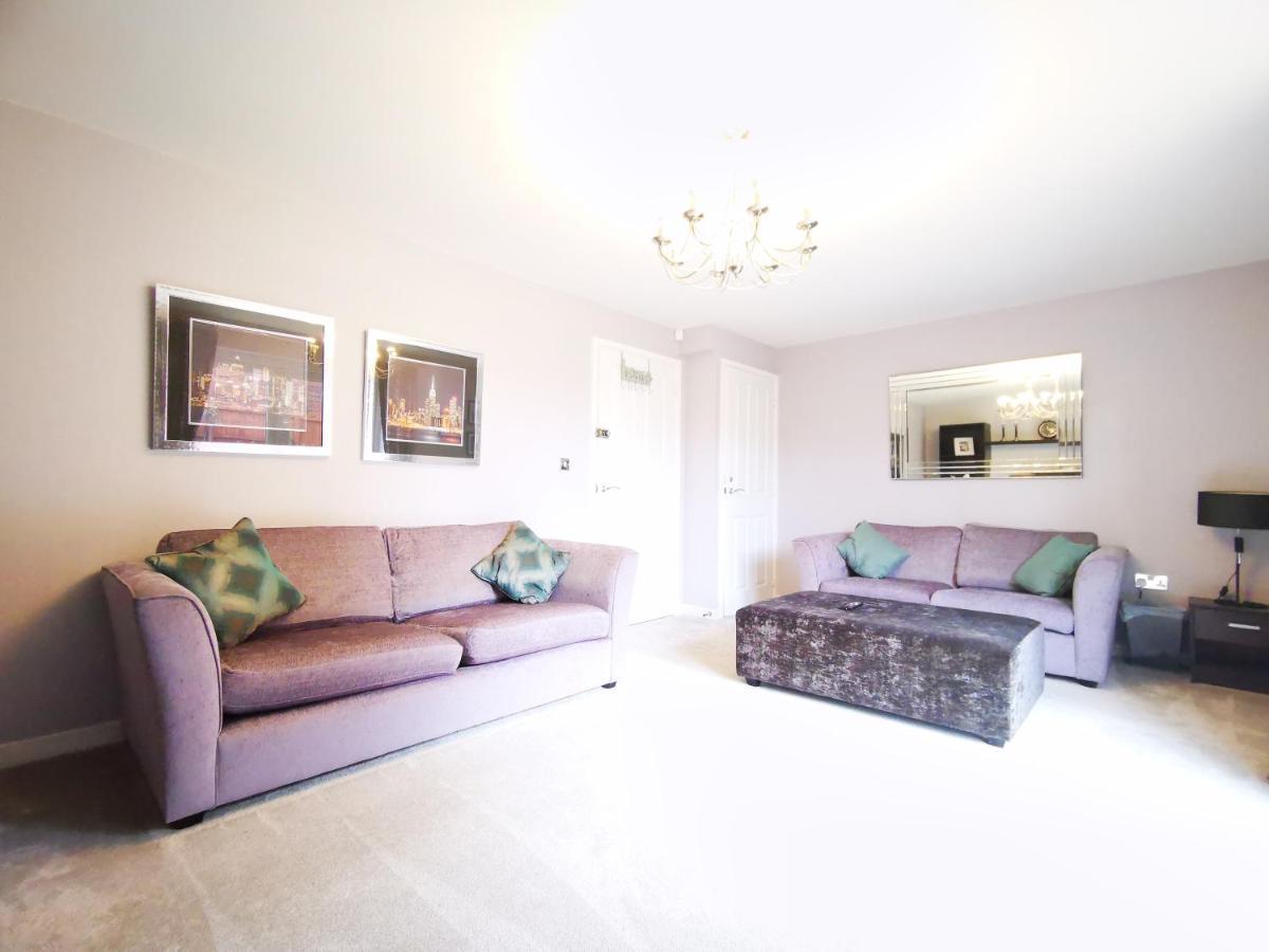 The Lawnswood - Central Manchester Holiday Home With Free Parking Екстериор снимка